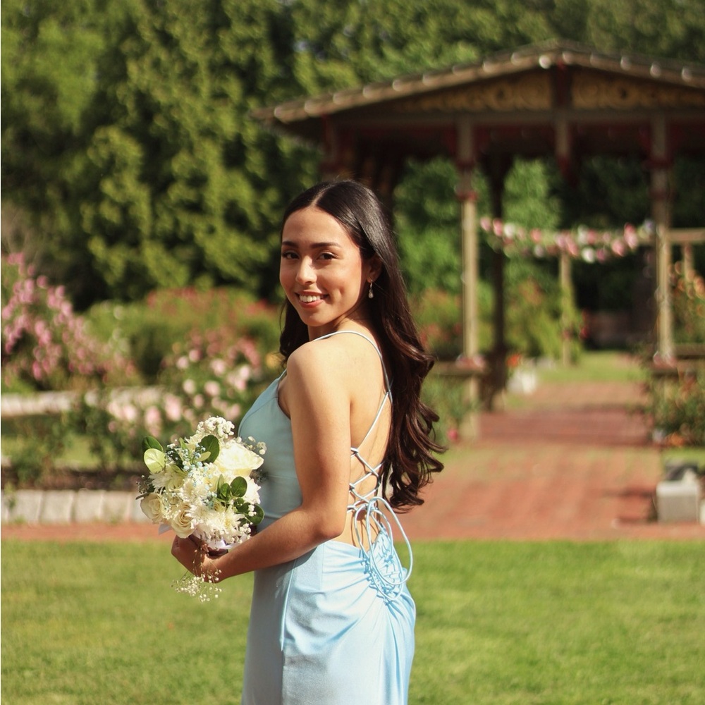 Sherri Hill Sky Blue V-Neck Mermaid Prom dress - Picture 5 of 11